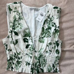 Abercrombie & Fitch Cream and Green Floral V-Neck Crop Camisole